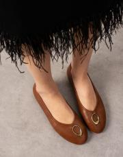 pinko toka detaylı yuvarlak burun deri kadın babet taba