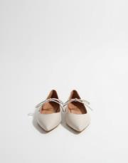 118 sivri burun bağcık detaylı ten renk deri babet ten